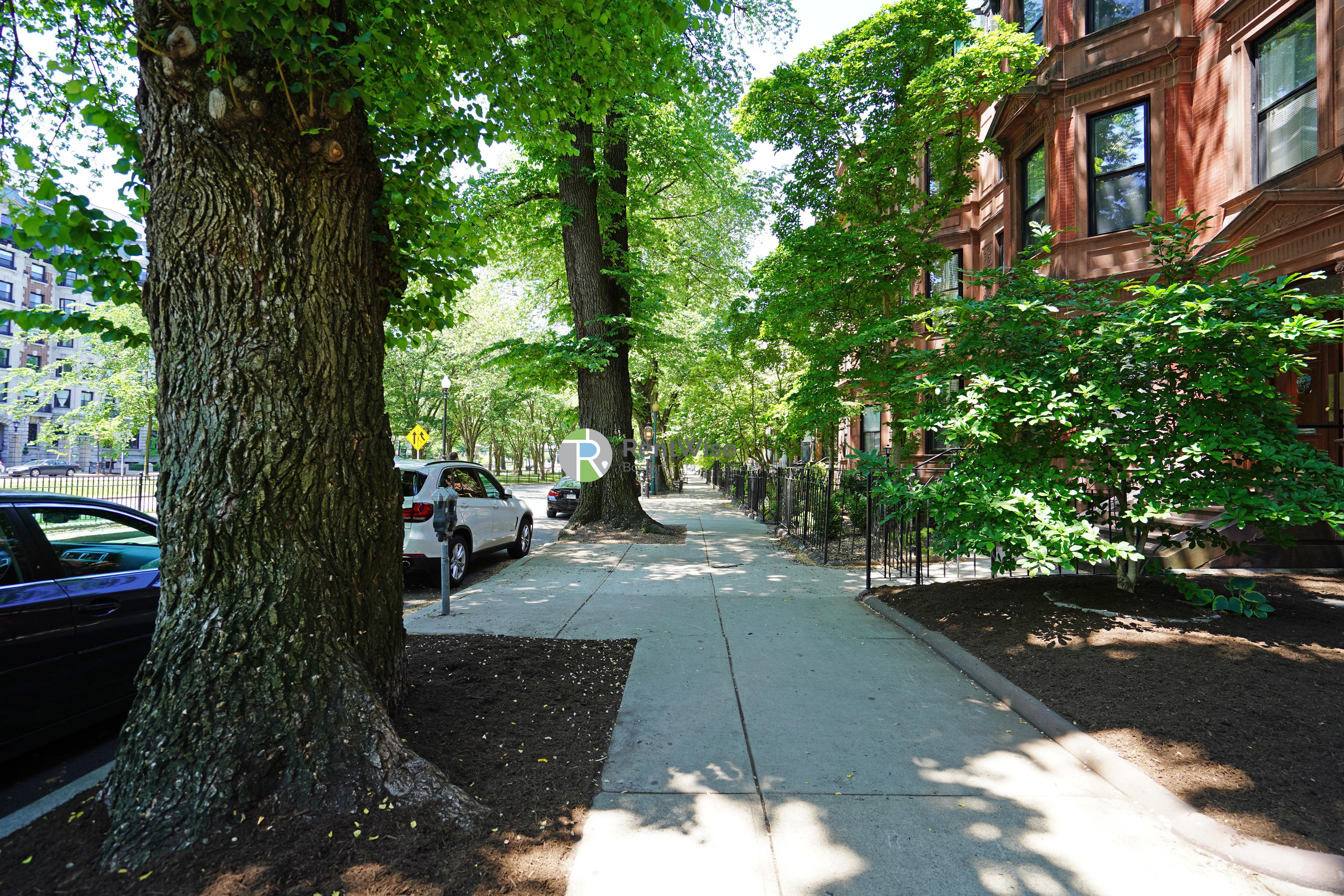 Photo of 379 Commonwealth Ave