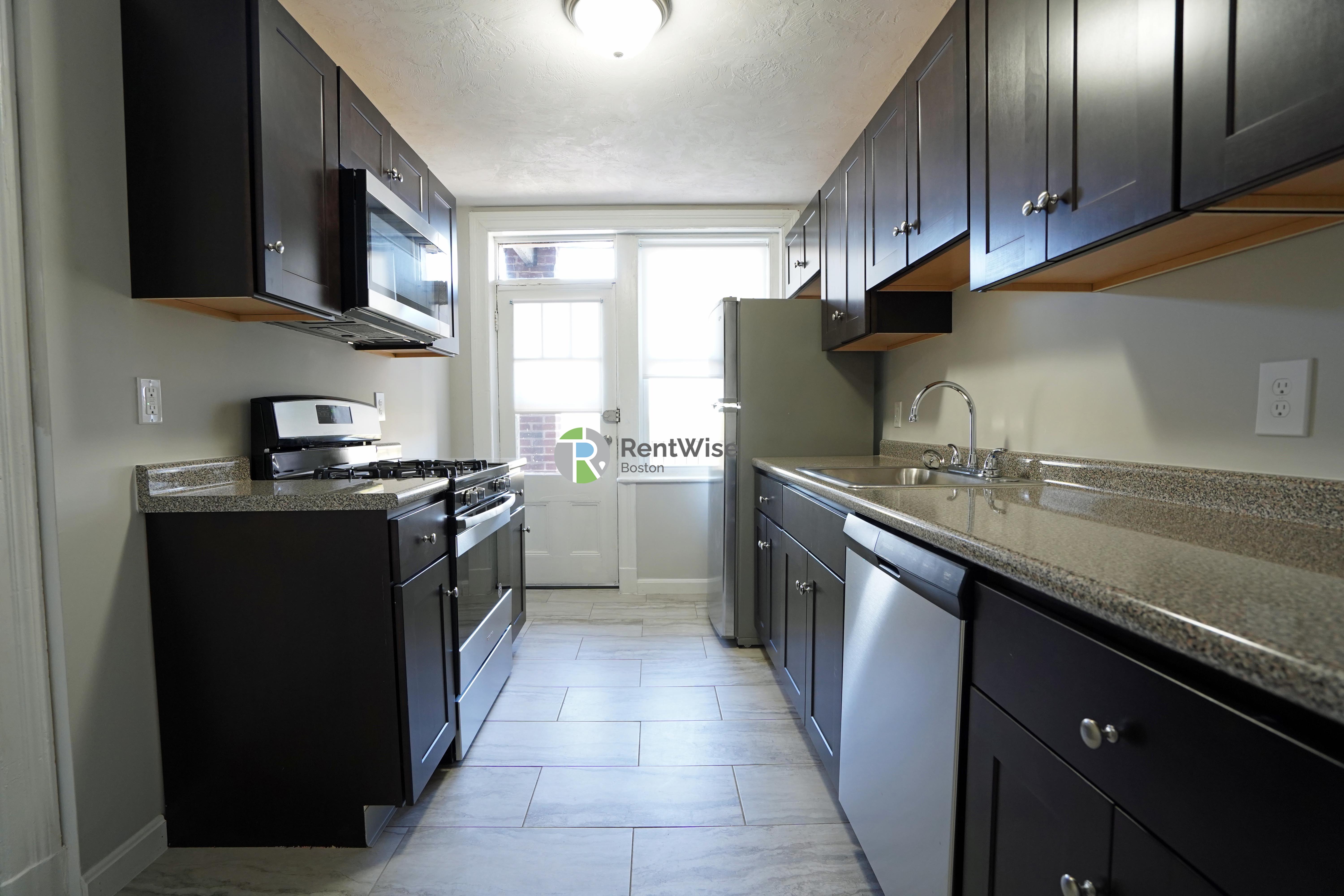 Photo of 41 Chestnut Hill Ave