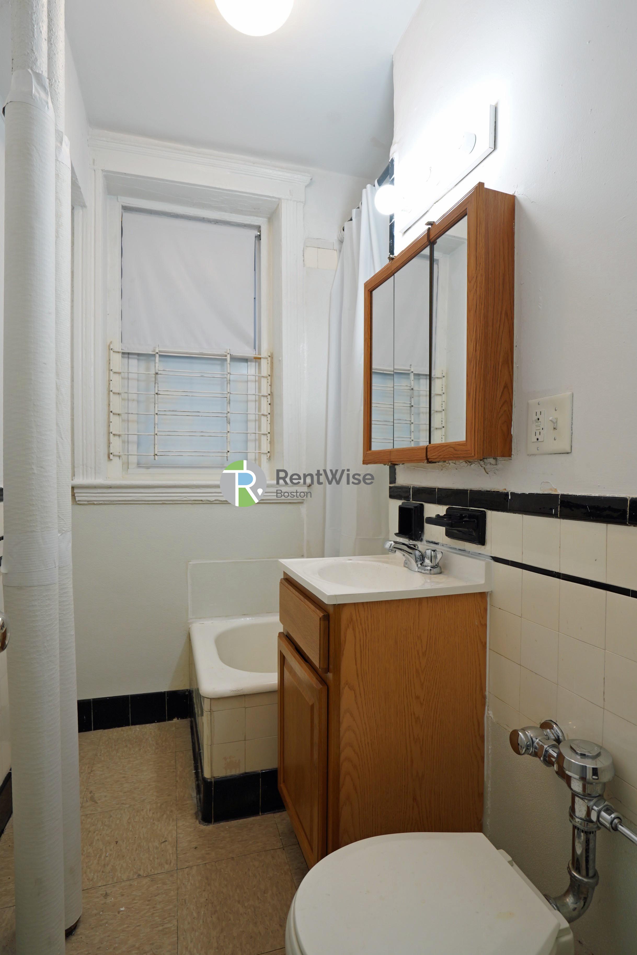 Photo of 1800 Commonwealth Avenue