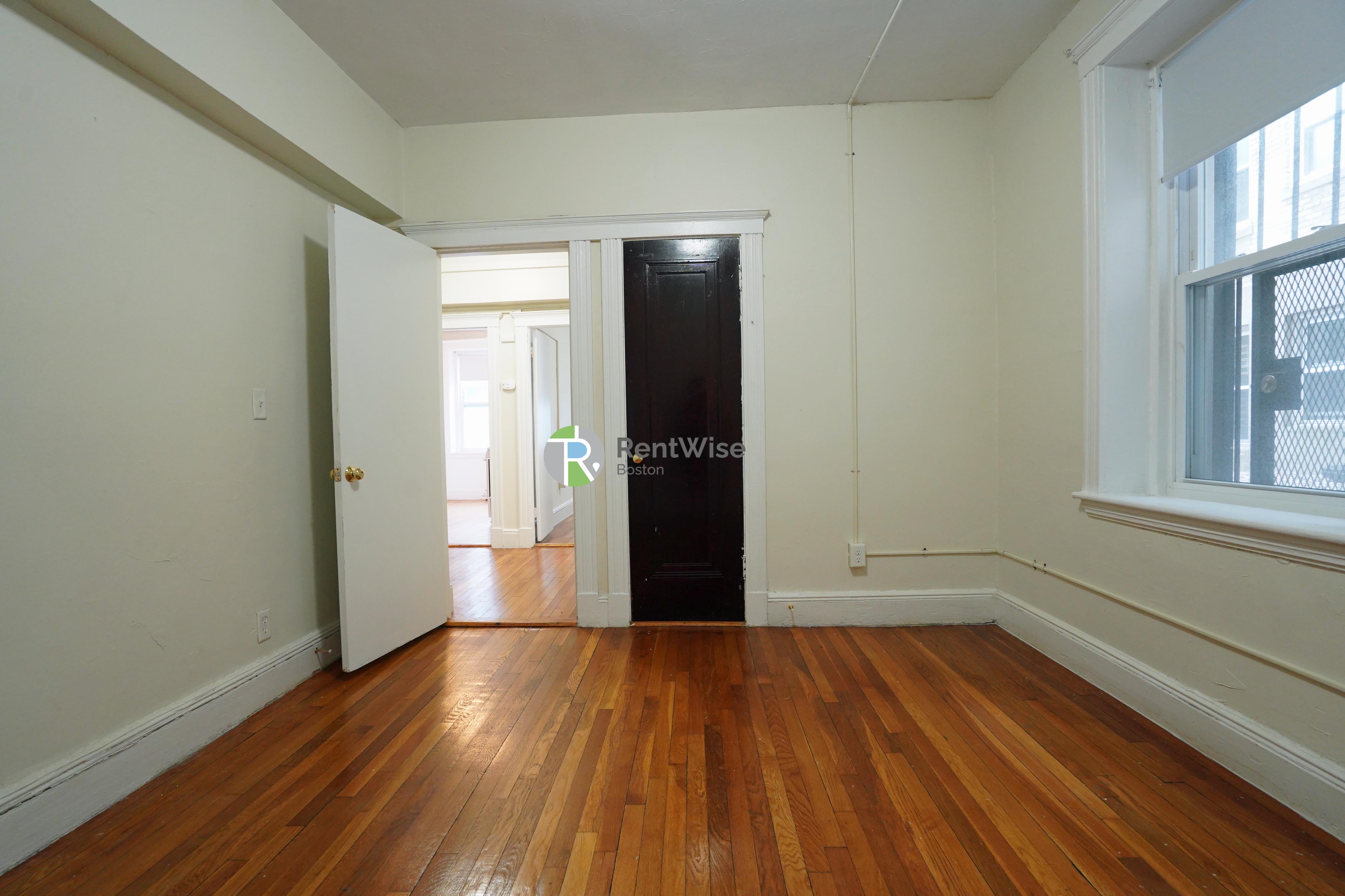 Photo of 1800 Commonwealth Avenue