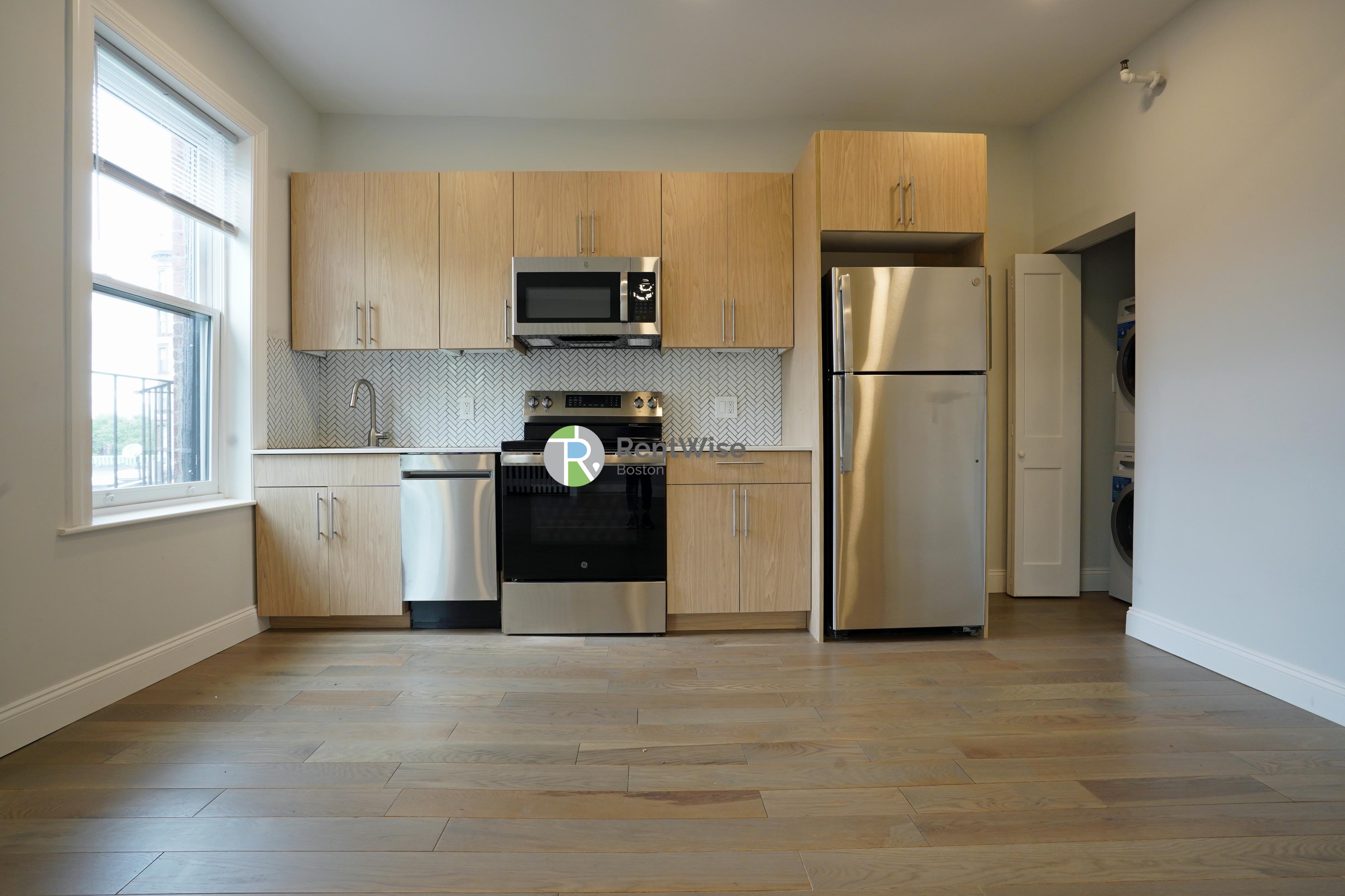 Photo of 379 Commonwealth Ave