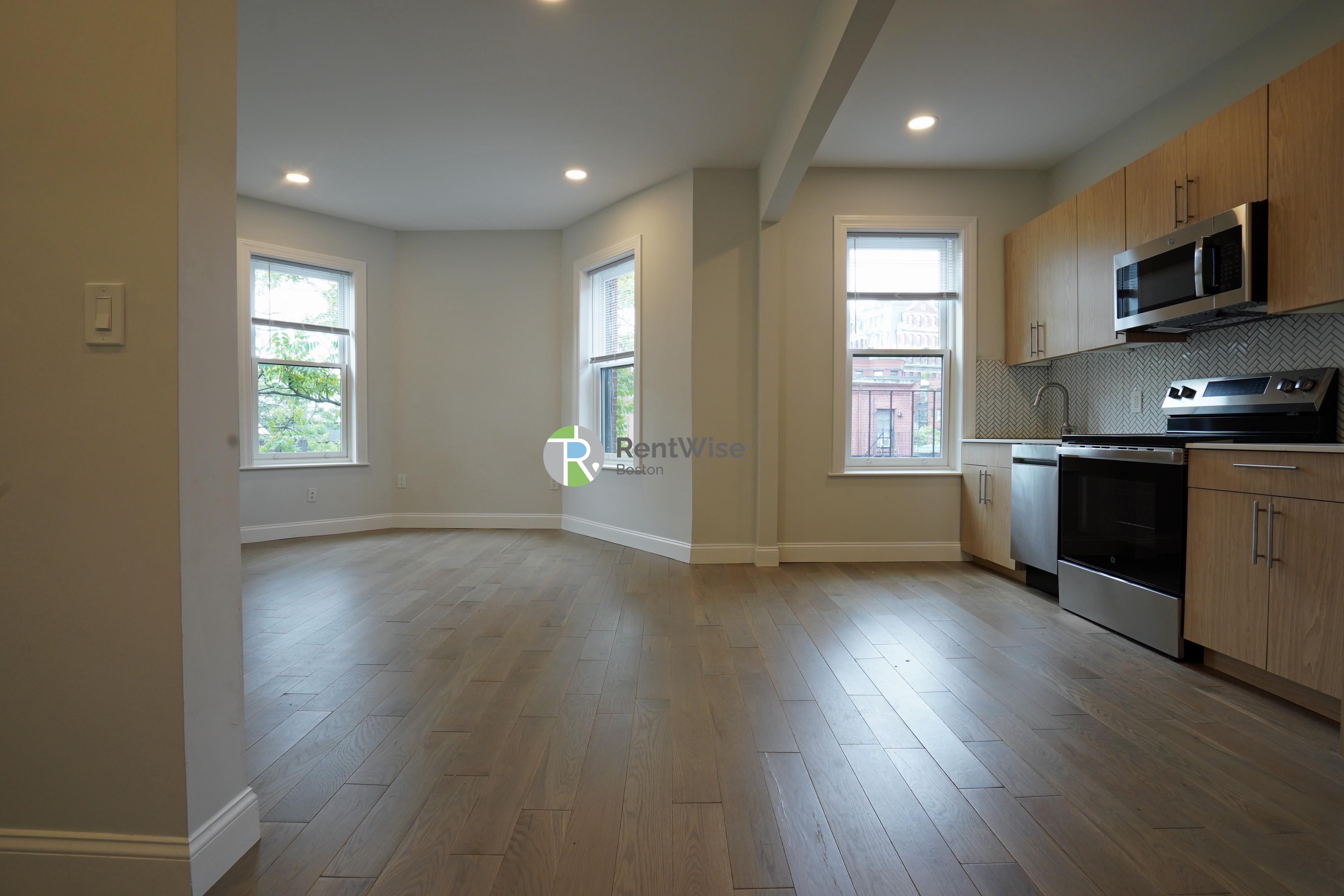 Photo of 379 Commonwealth Ave