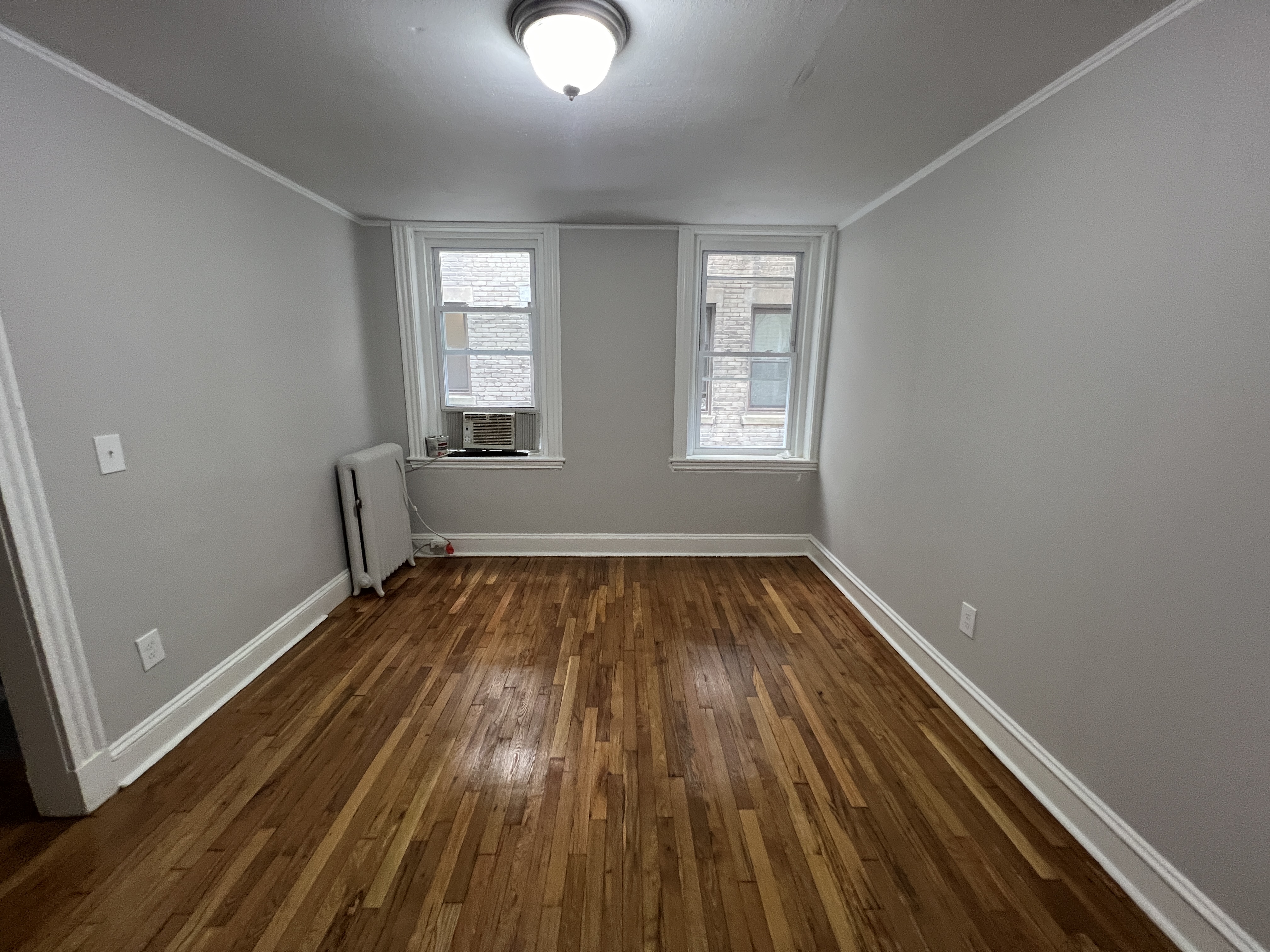Photo of 368 Riverway