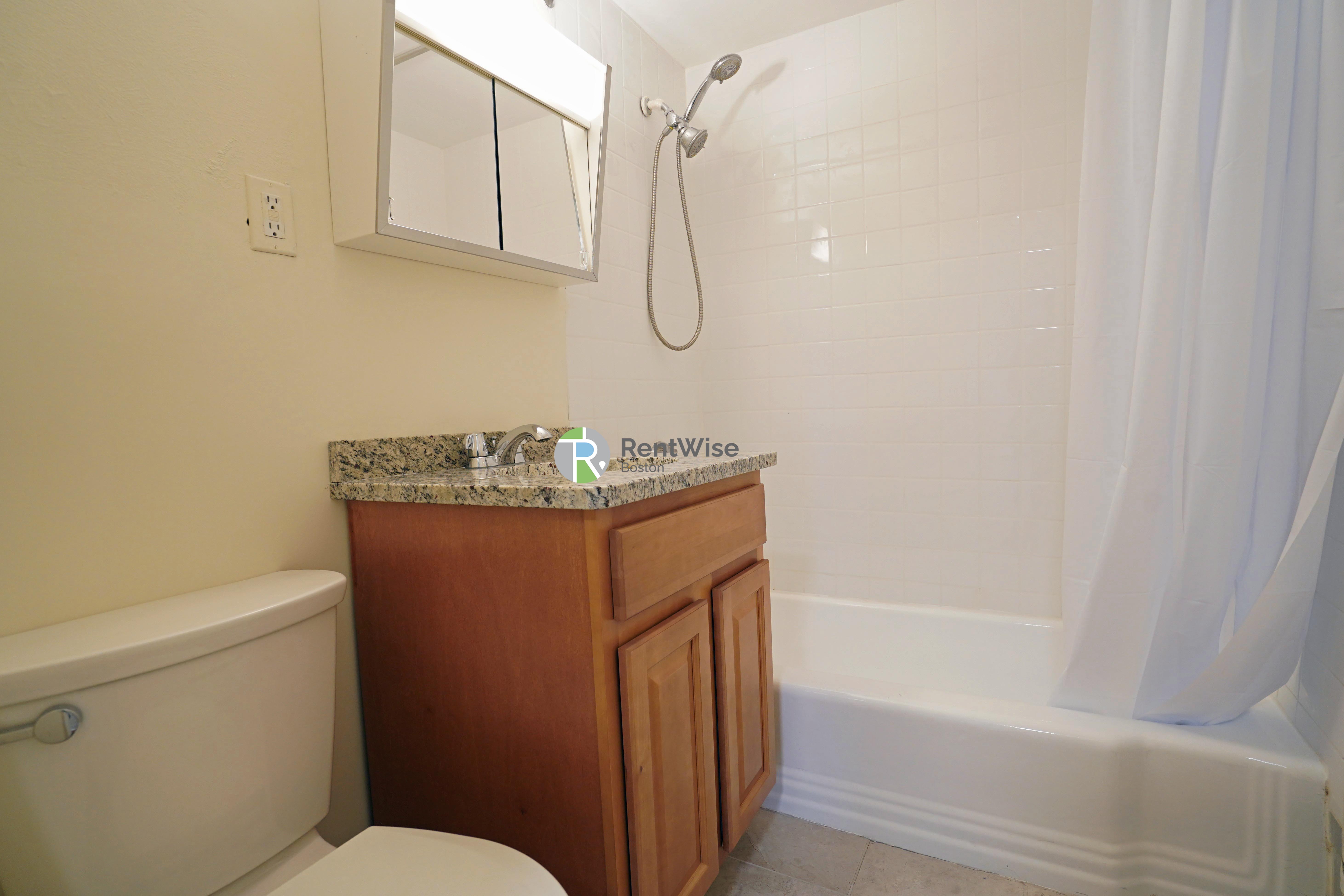 Photo of 222 Babcock St