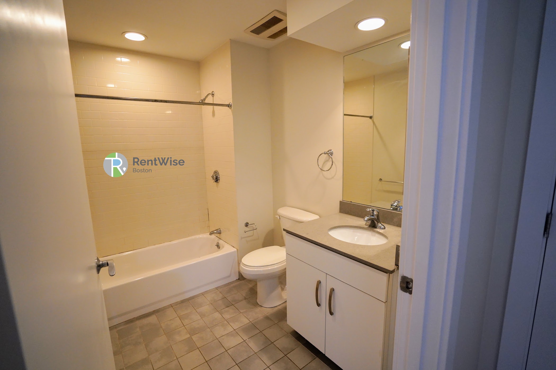 Photo of 601 Albany Street