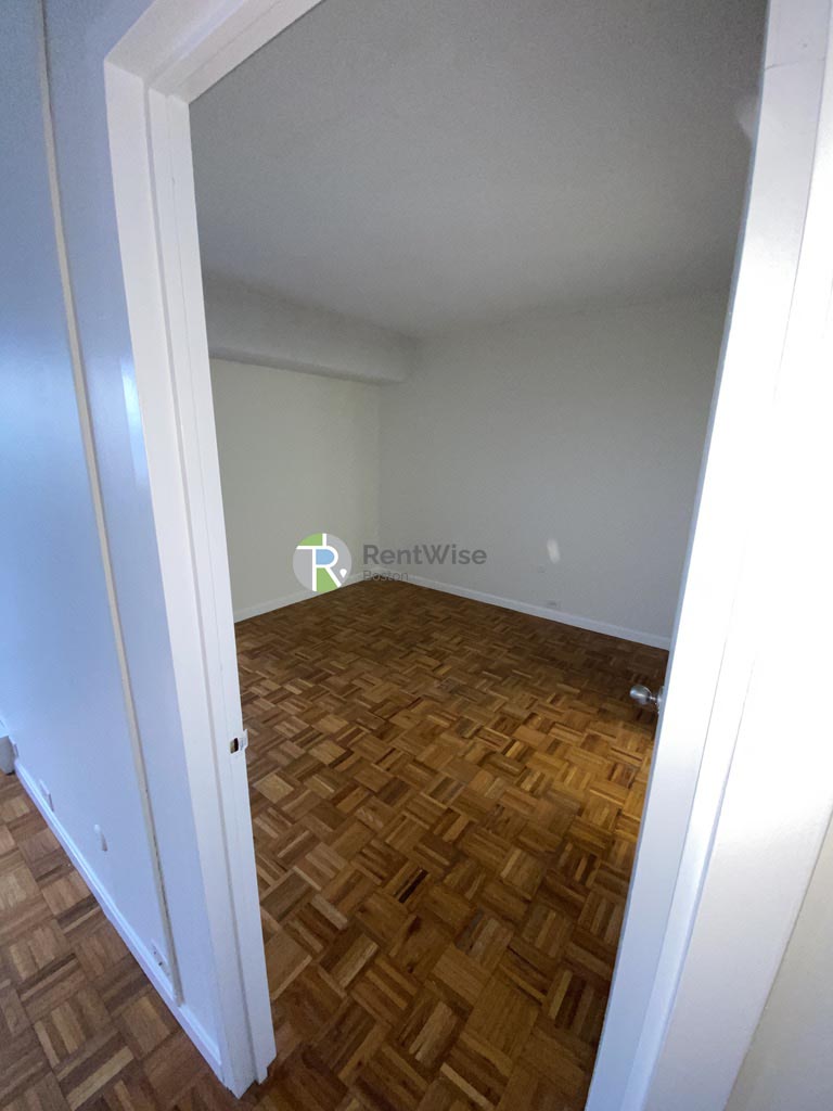 Photo of 929 Massachusetts Avenue