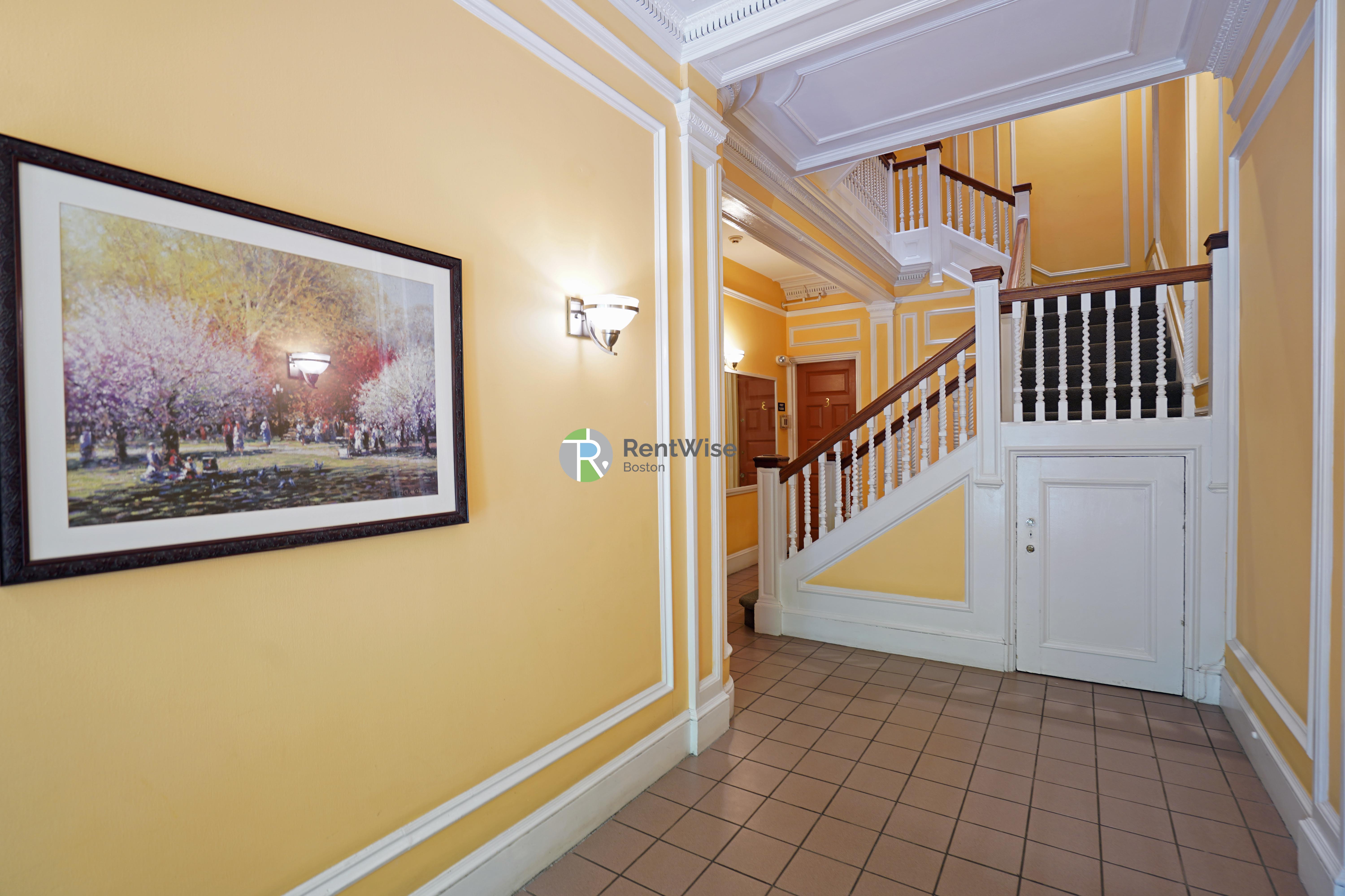 Photo of 379 Commonwealth Ave