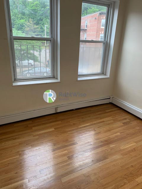 Photo of 49 South Huntington Avenue