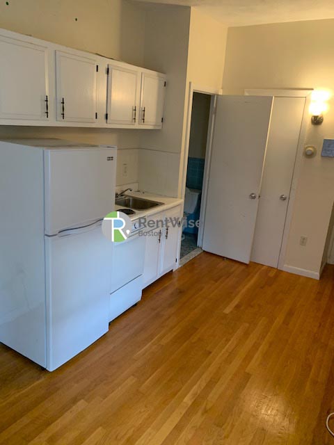 Photo of 49 South Huntington Avenue
