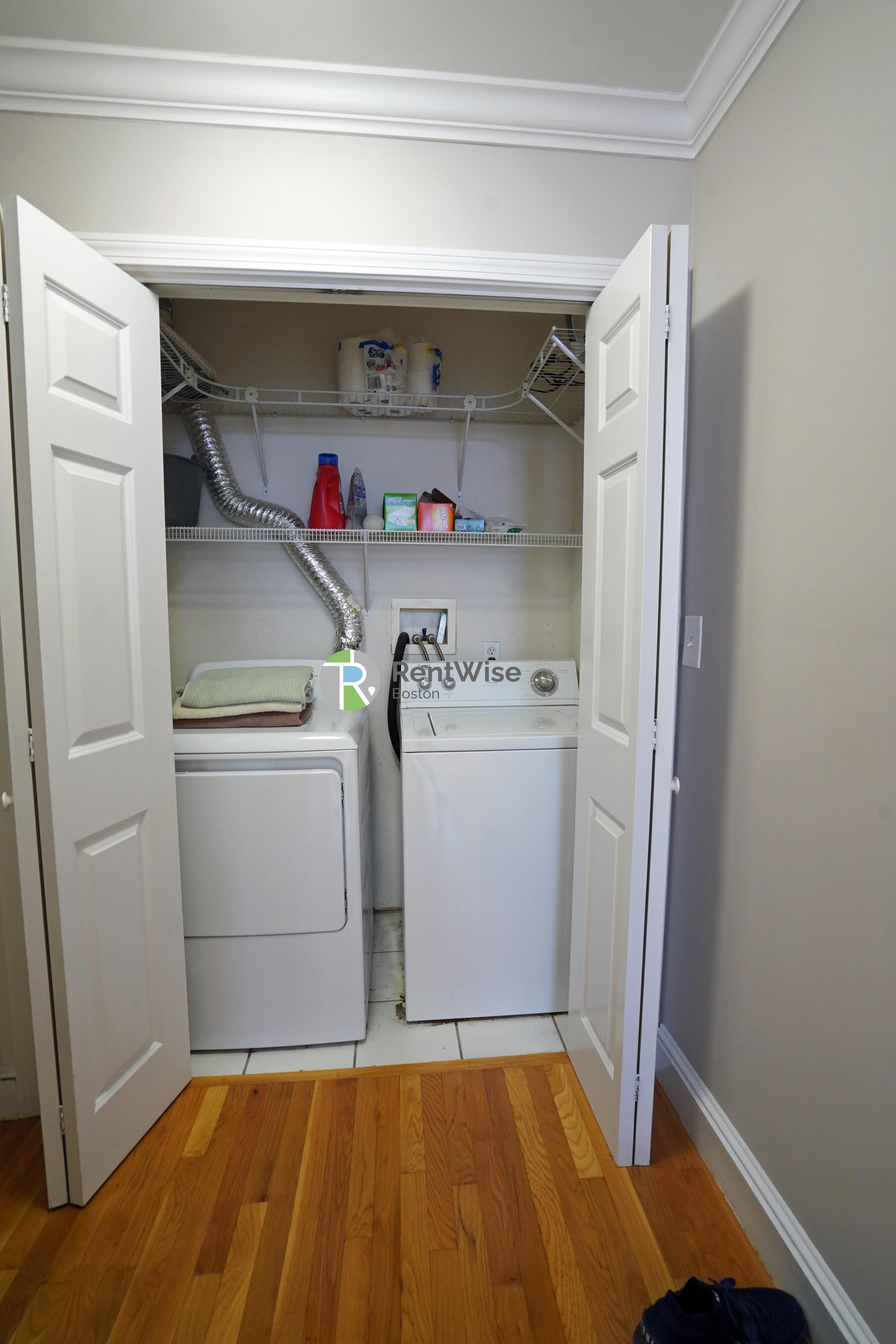 Photo of 365 Washington Street
