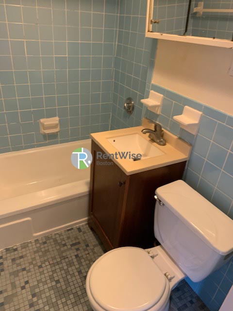 Photo of 49 South Huntington Avenue