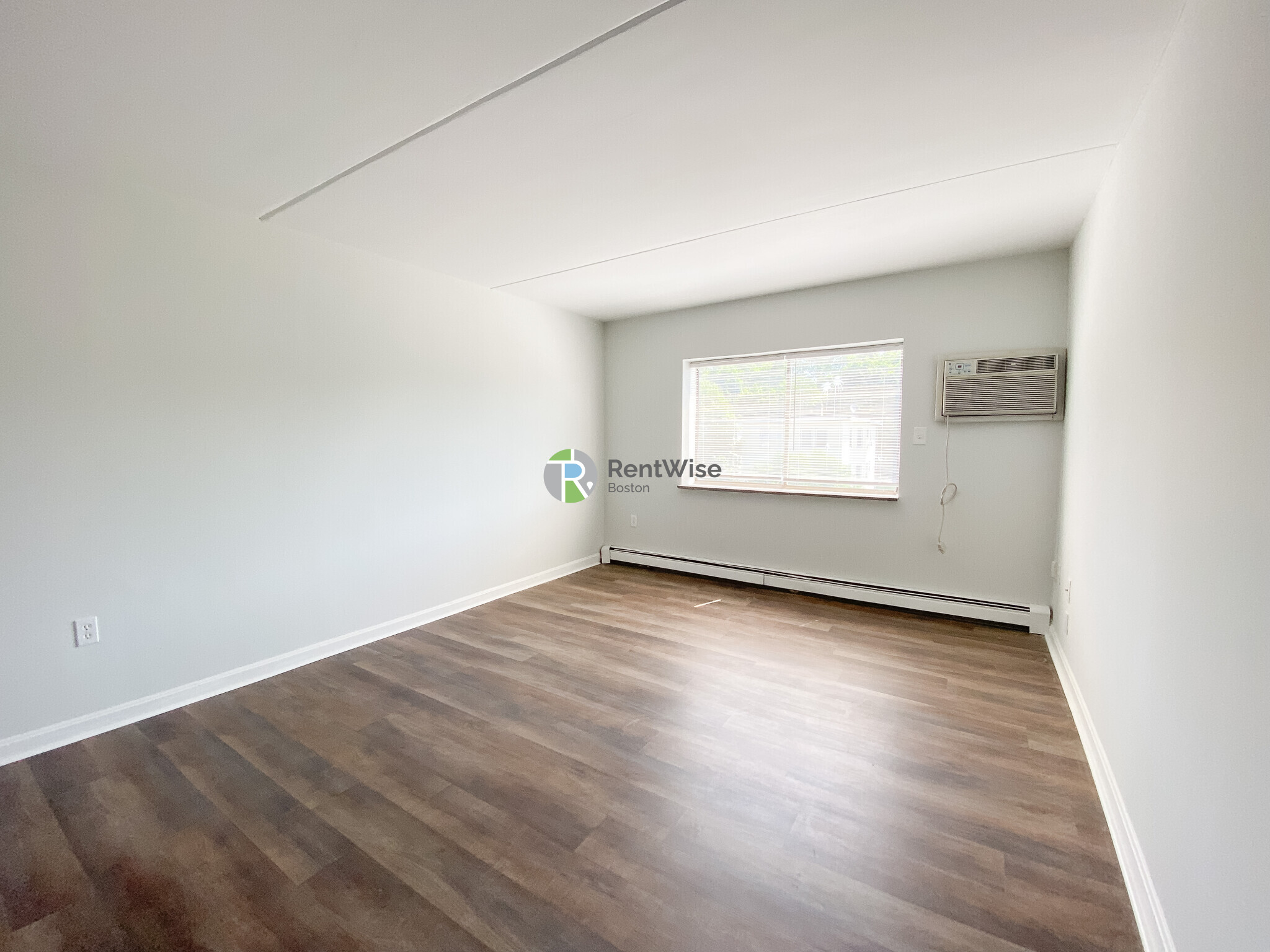 Photo of 253 Hyde Park Ave