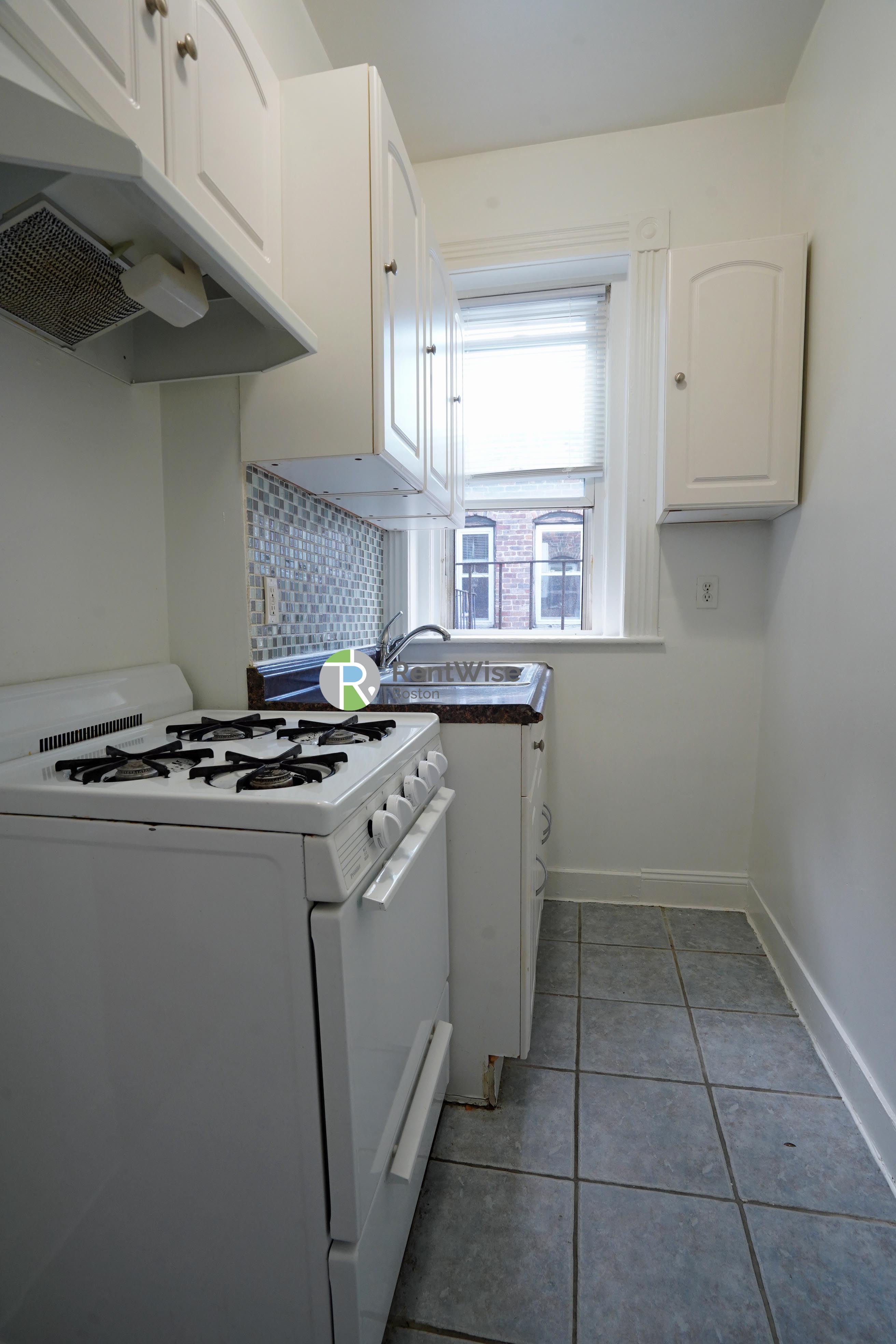 Photo of 1302 Commonwealth Ave