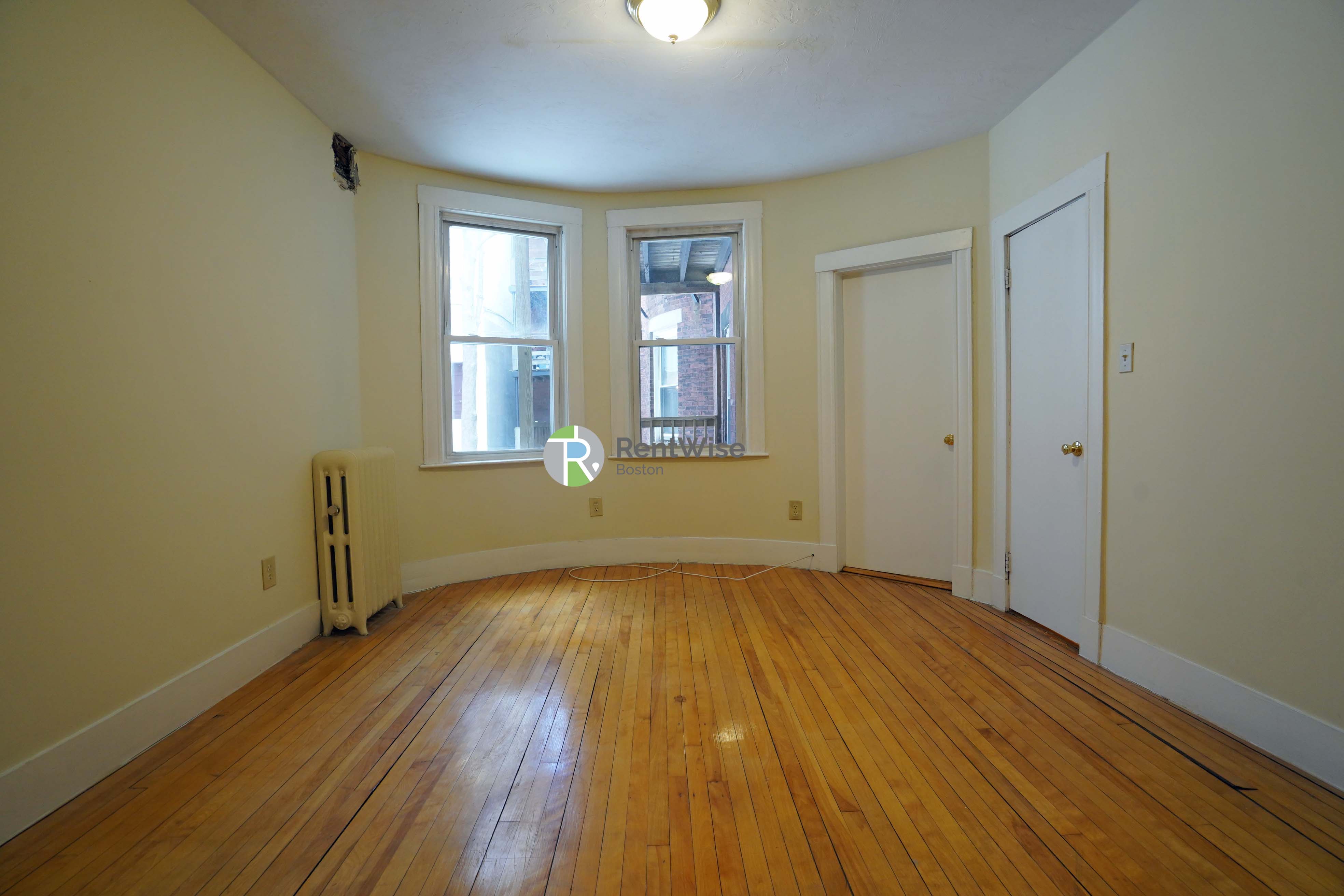 Photo of 1683 Commonwealth Ave