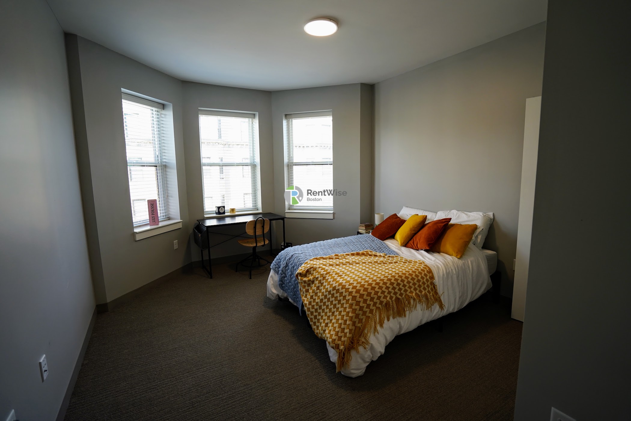 Photo of 100 Hemenway Street
