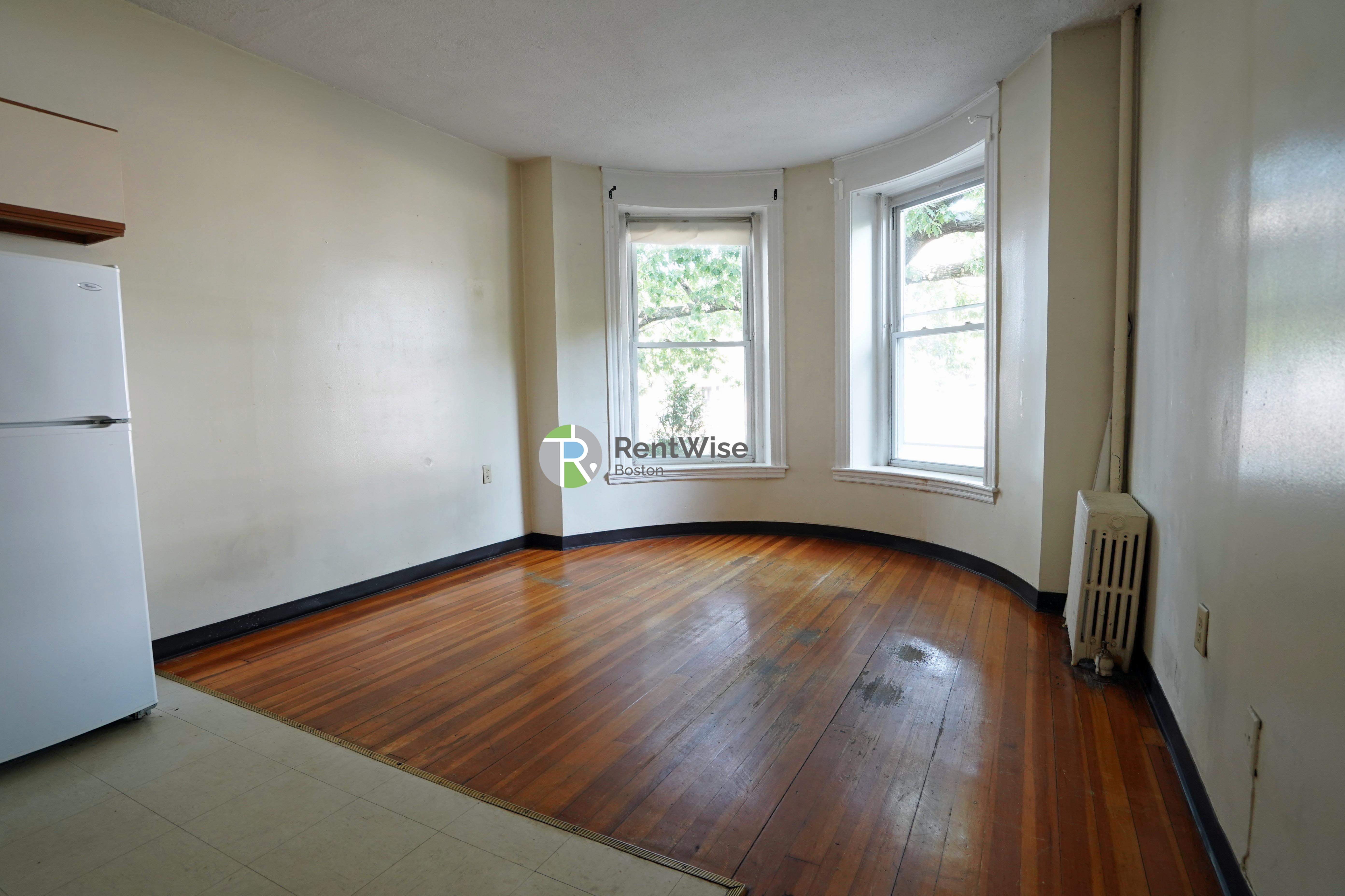 Photo of 1124 Commonwealth Avenue