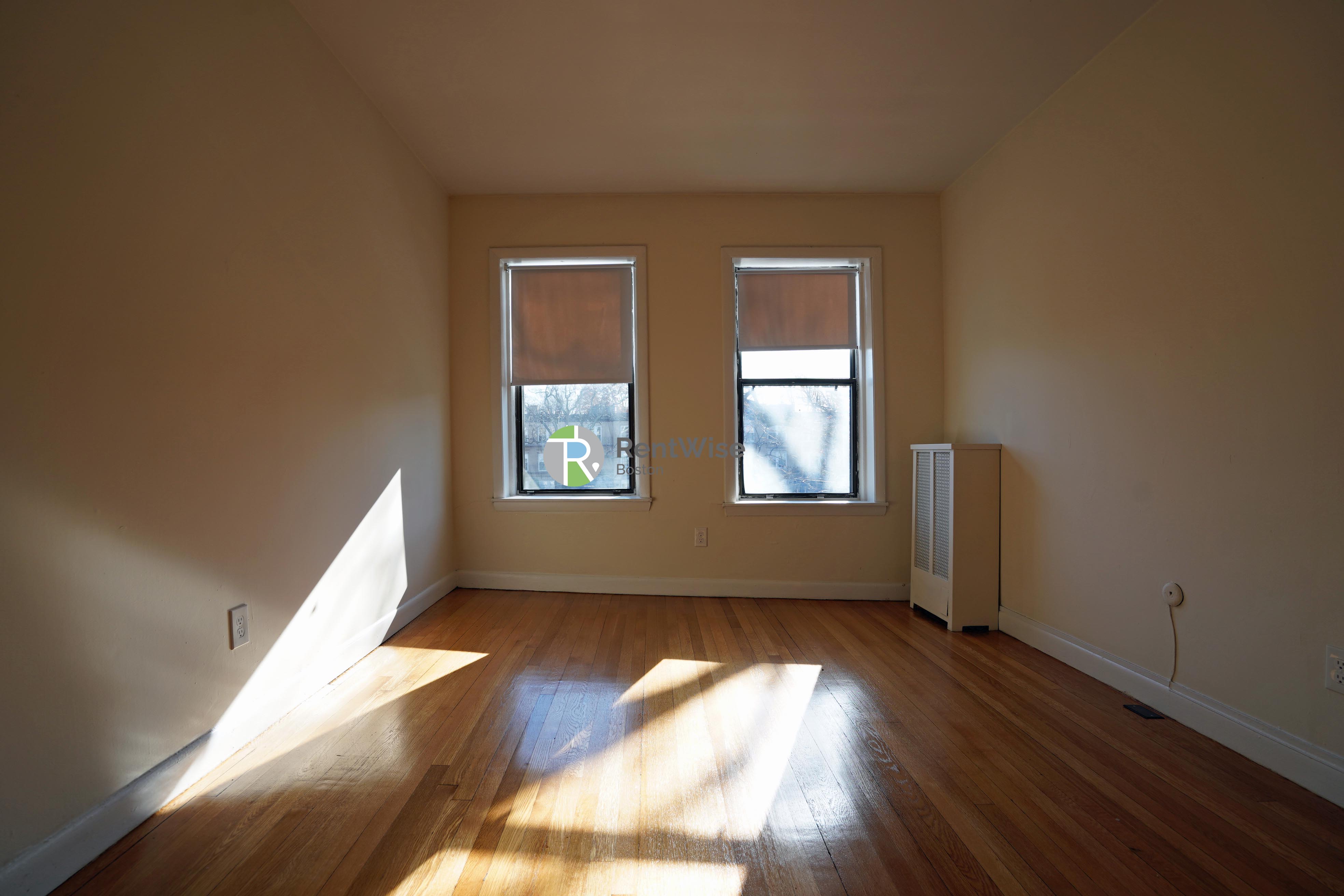 Photo of 1131 Commonwealth Avenue