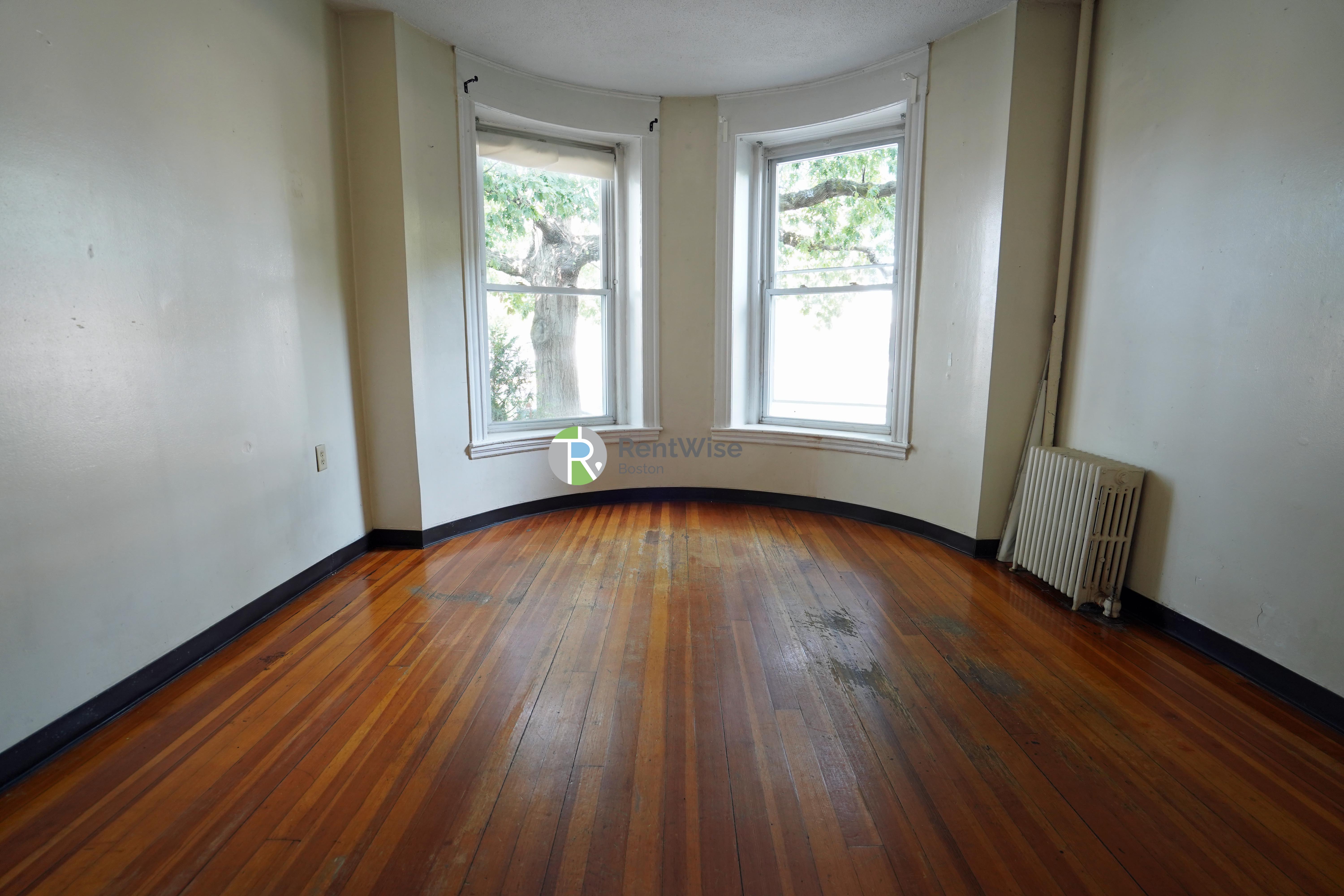 Photo of 1124 Commonwealth Avenue