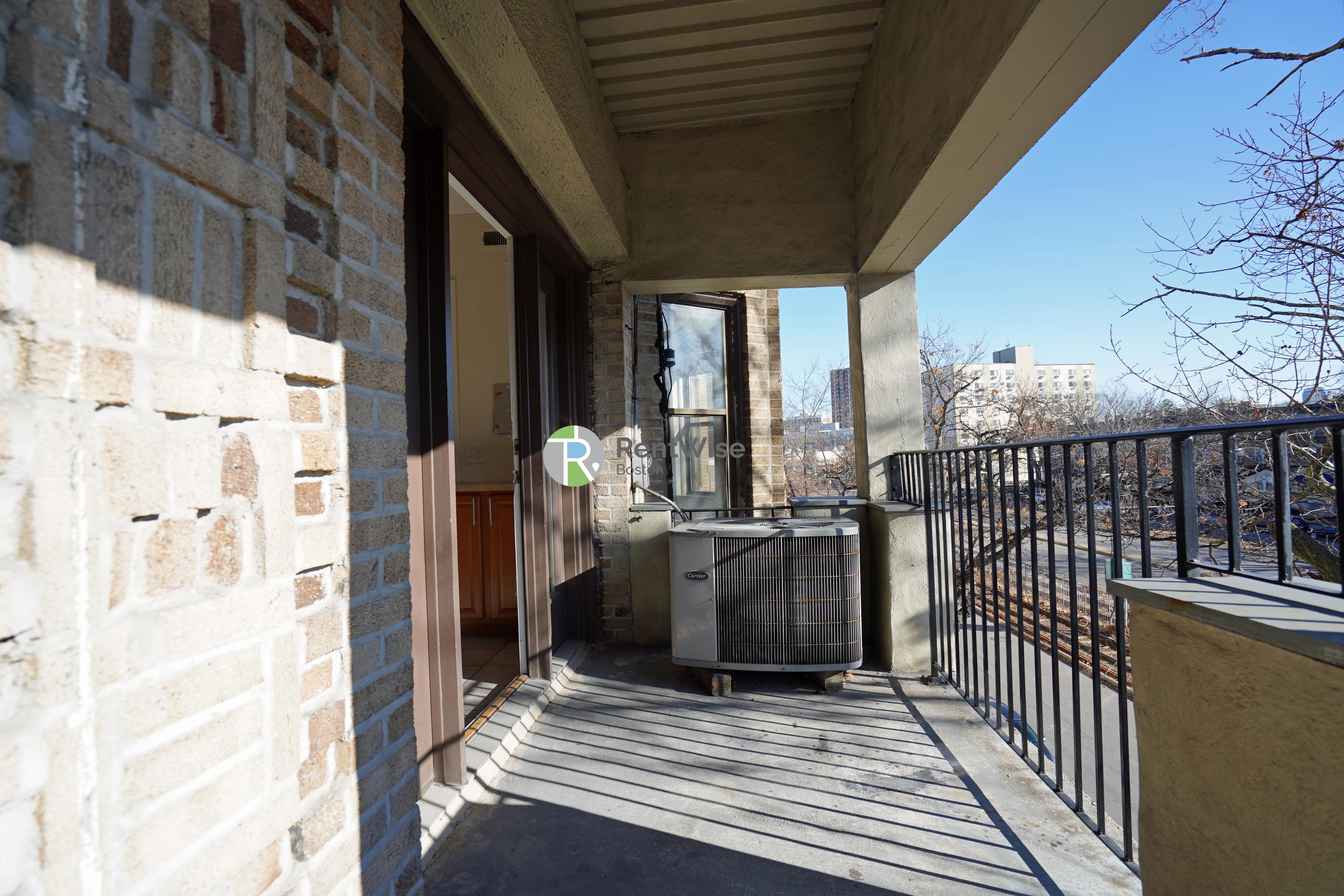 Photo of 1131 Commonwealth Avenue