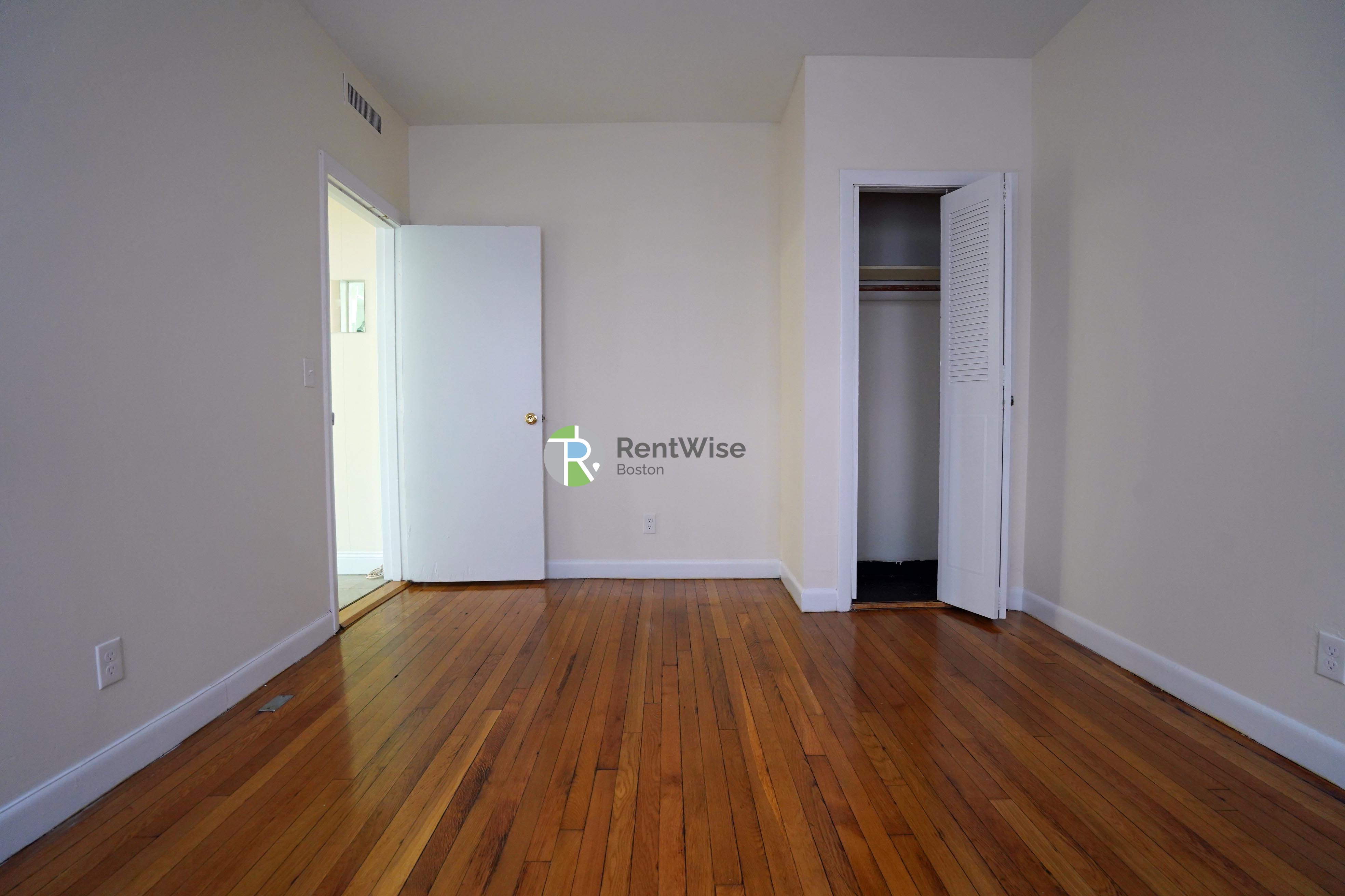 Photo of 1135 Commonwealth Avenue