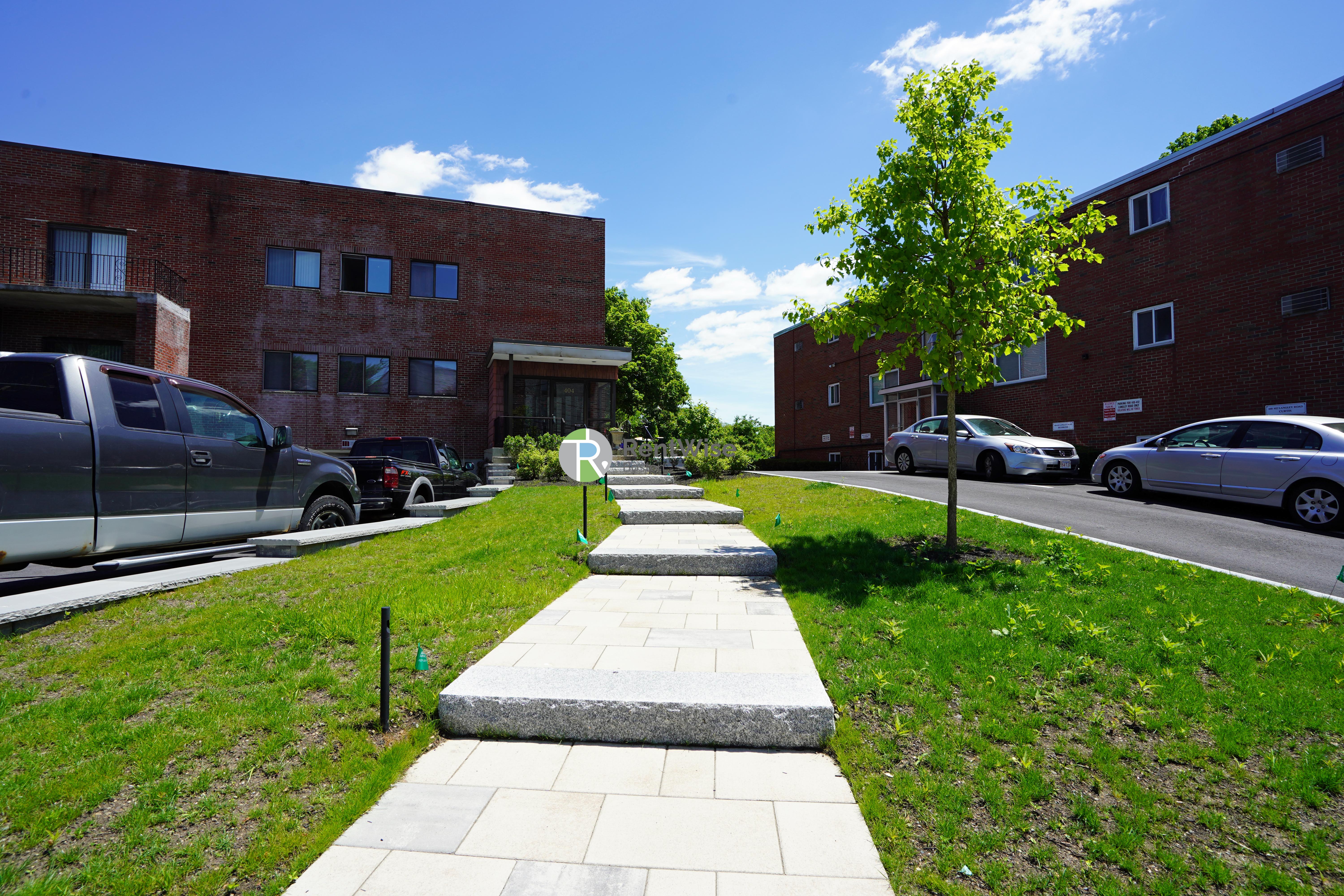 Photo of 404 Langley Road
