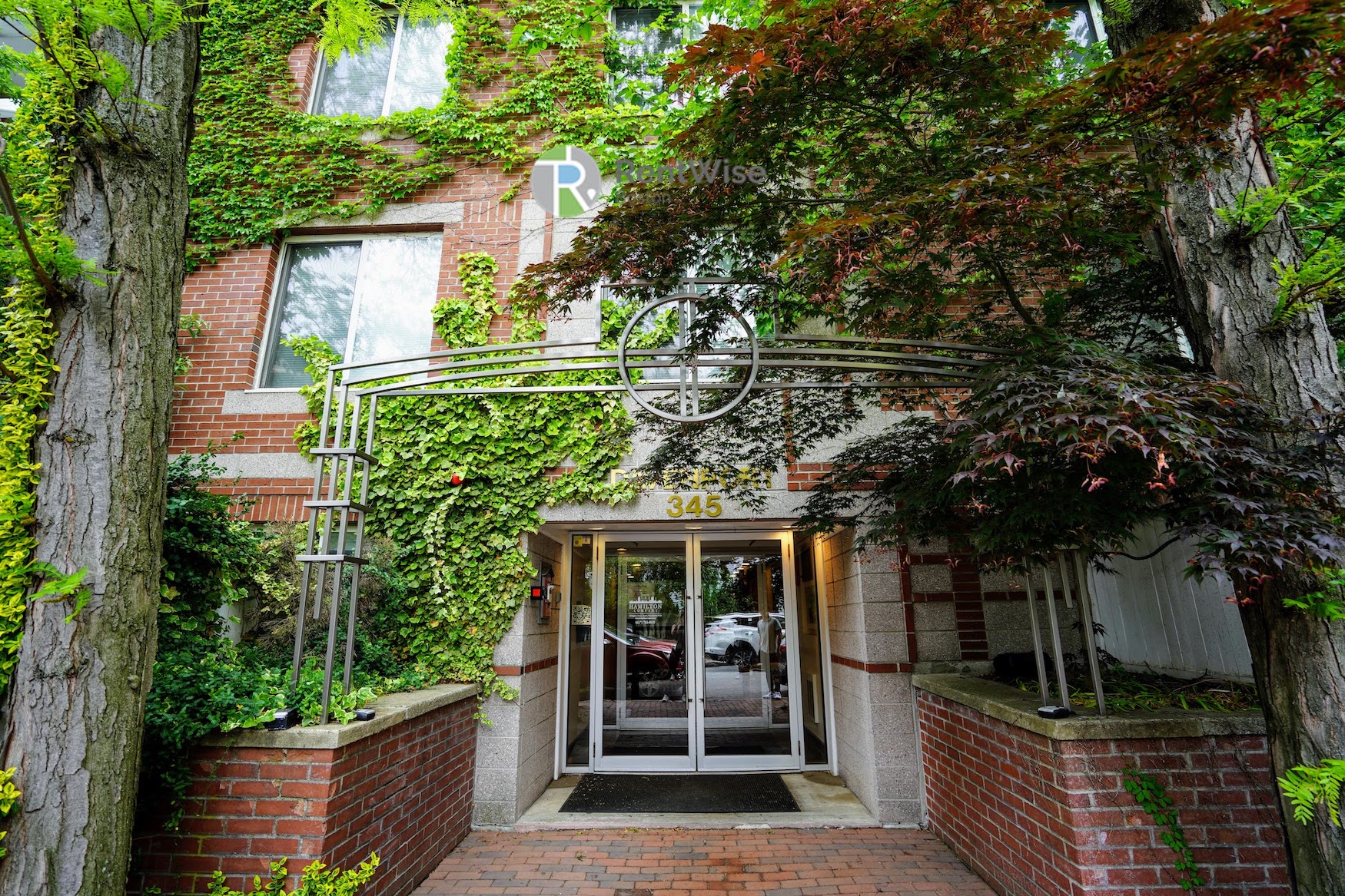 Photo of 345 Franklin Street