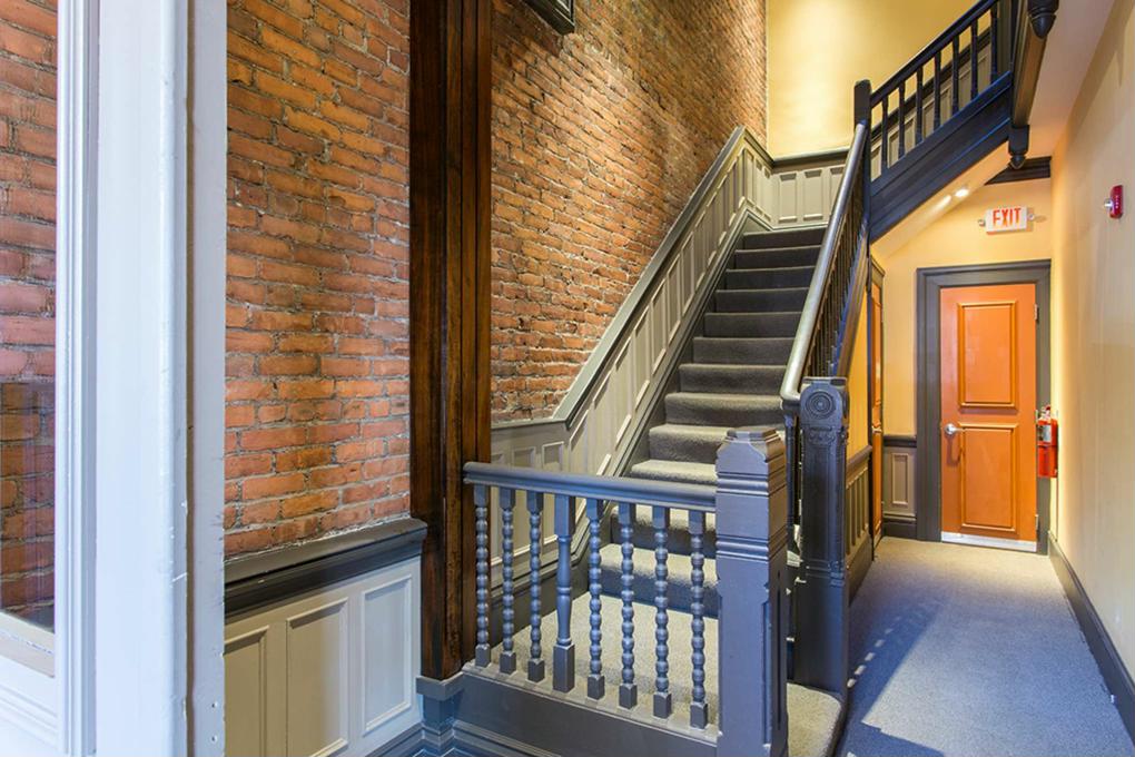 Photo of 270 Newbury Street
