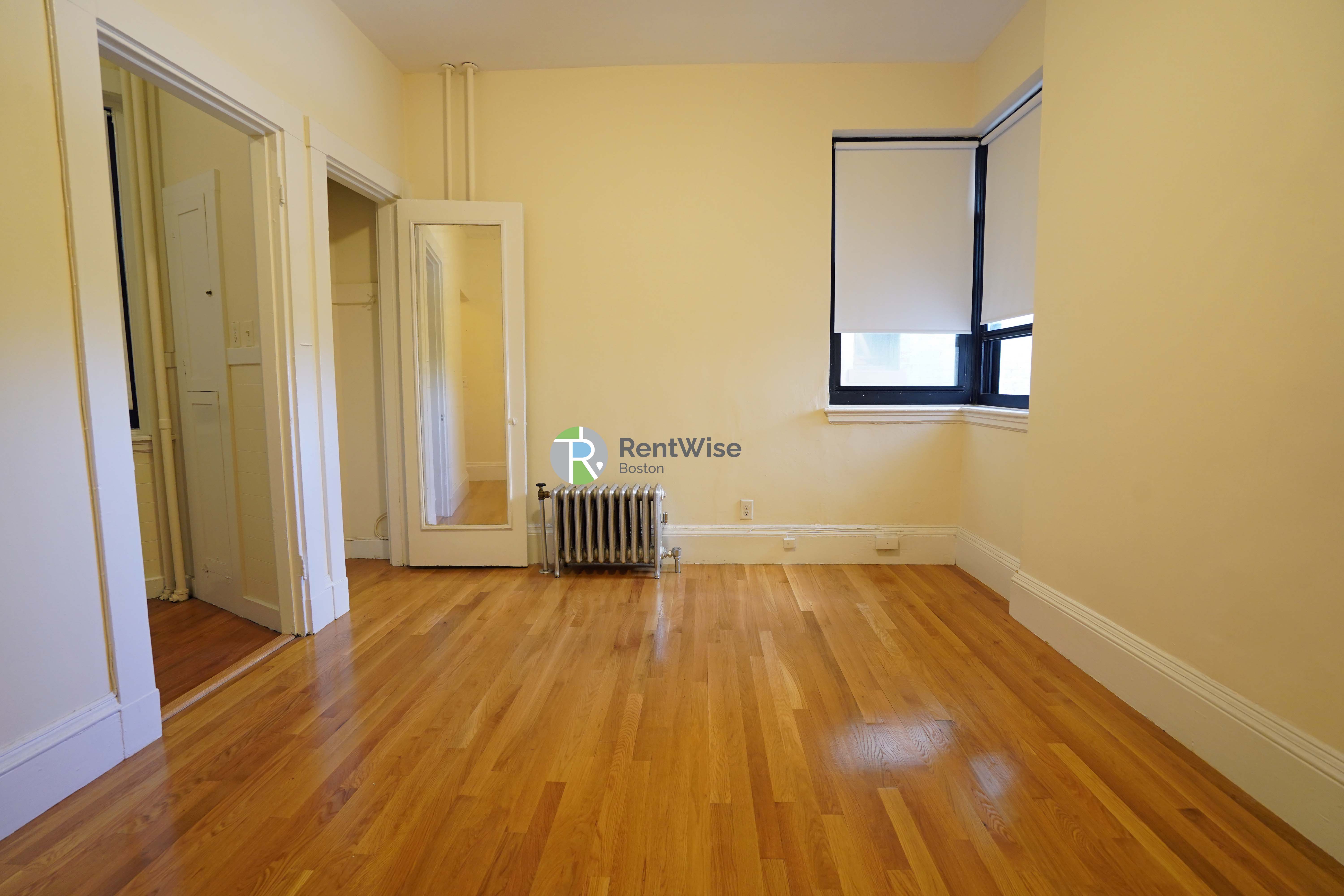 Photo of 504 Beacon St